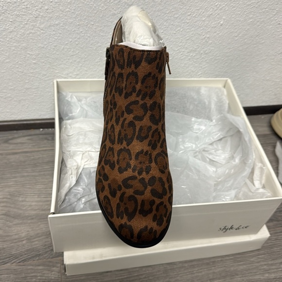 Style & Co. Masrinaa Ankle Booties In Brown Leopard - Picture 5 of 5